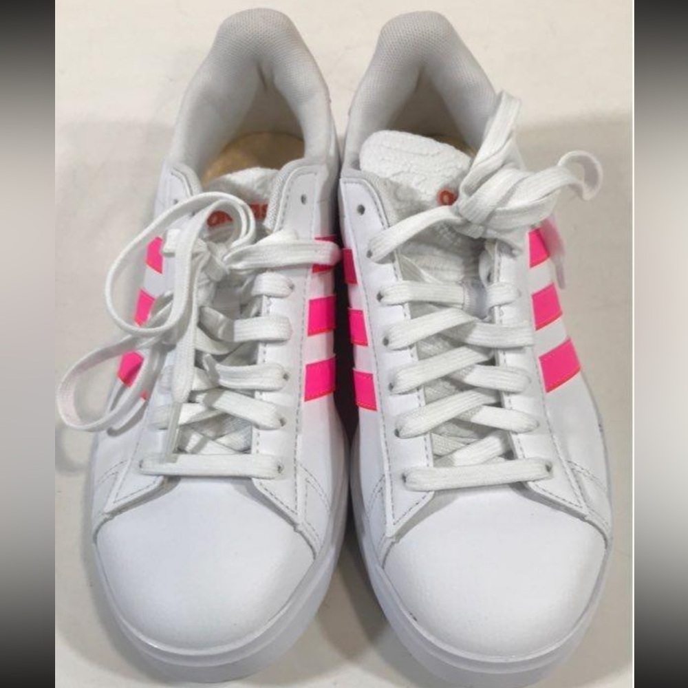 Women’s Adidas Grand Court 2.0 Sneakers White/Pink Size 6M